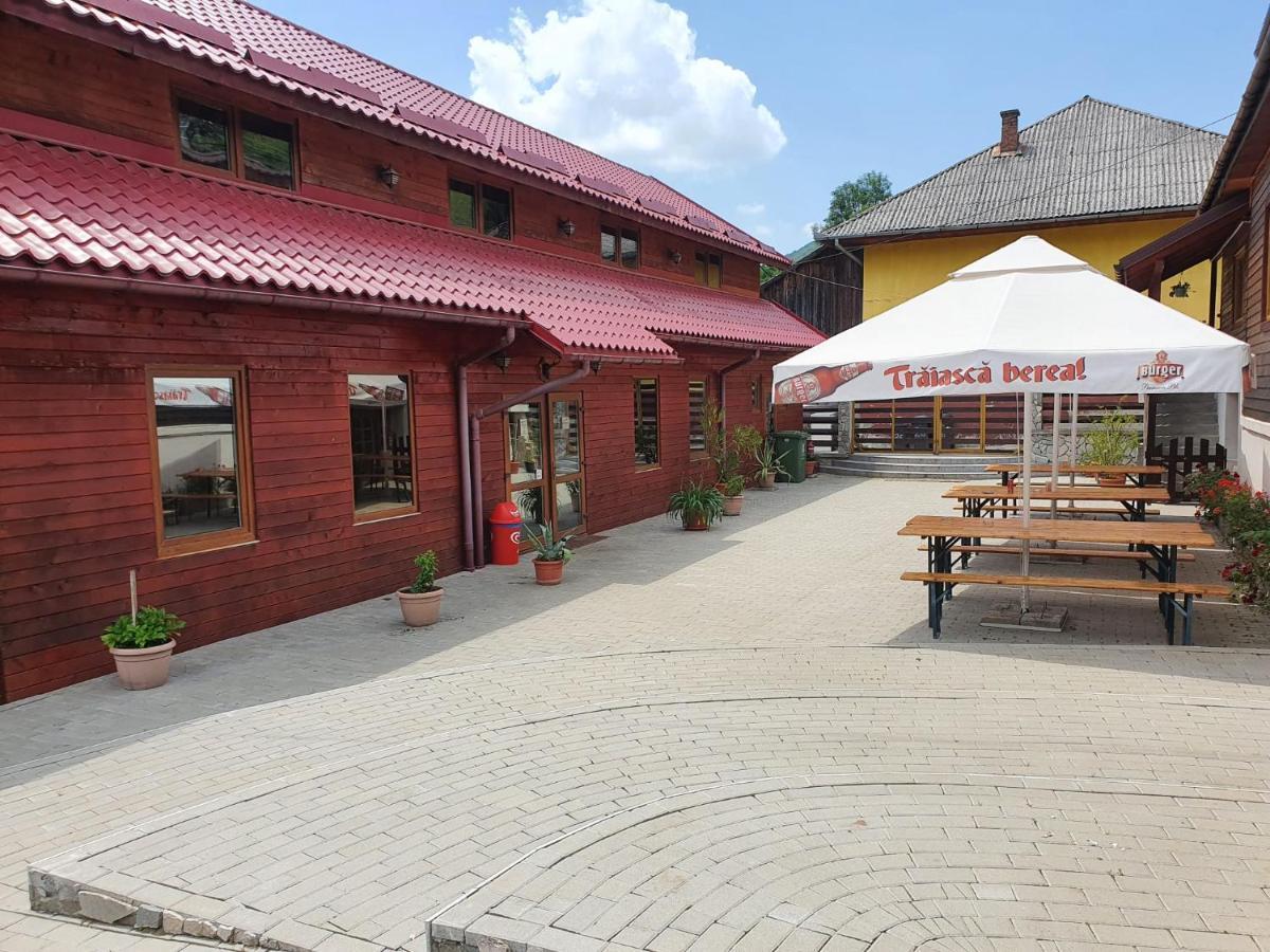 Pensiunea Carmen Bucium  Bagian luar foto