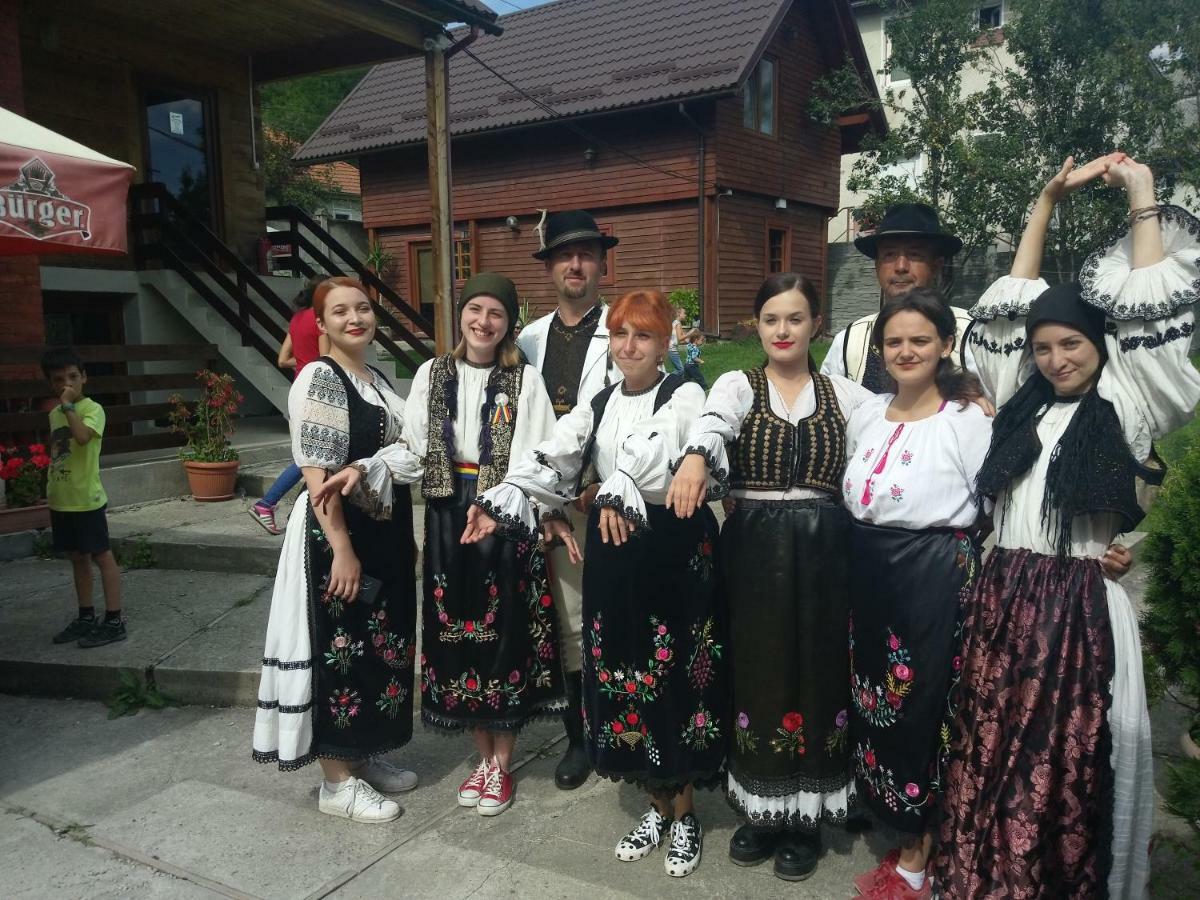Pensiunea Carmen Bucium  Bagian luar foto